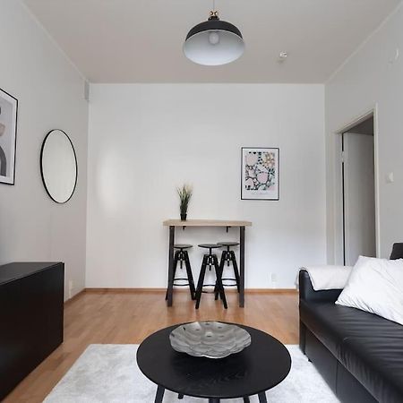 Kodikas Huoneisto Helsingin Keskustassa Apartment Helsinki Exterior photo
