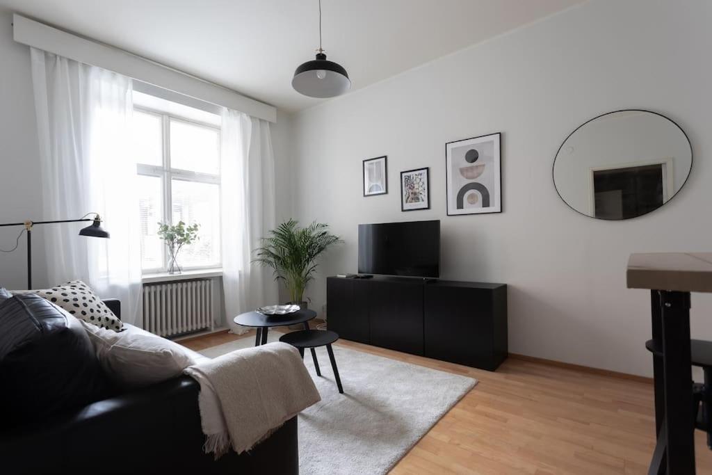 Kodikas Huoneisto Helsingin Keskustassa Apartment Helsinki Exterior photo